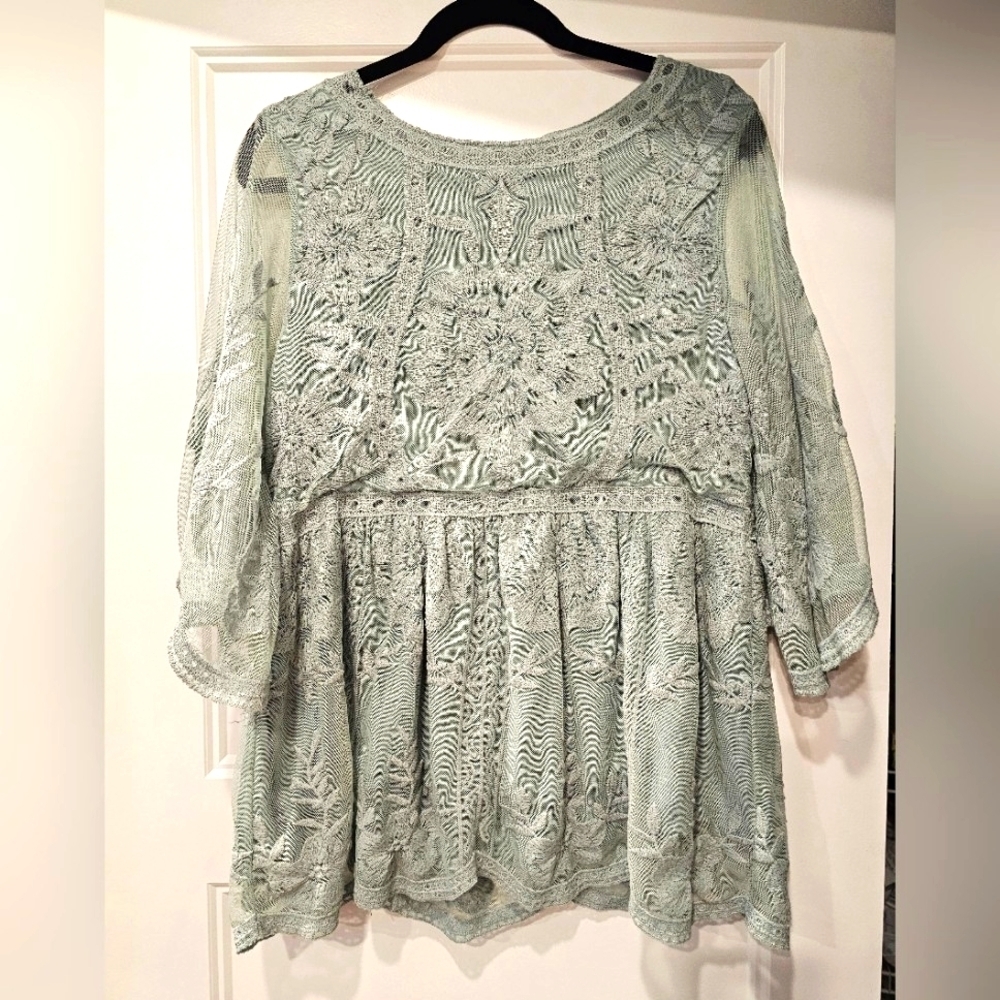 Entro Lace Women's Blouse sz medium